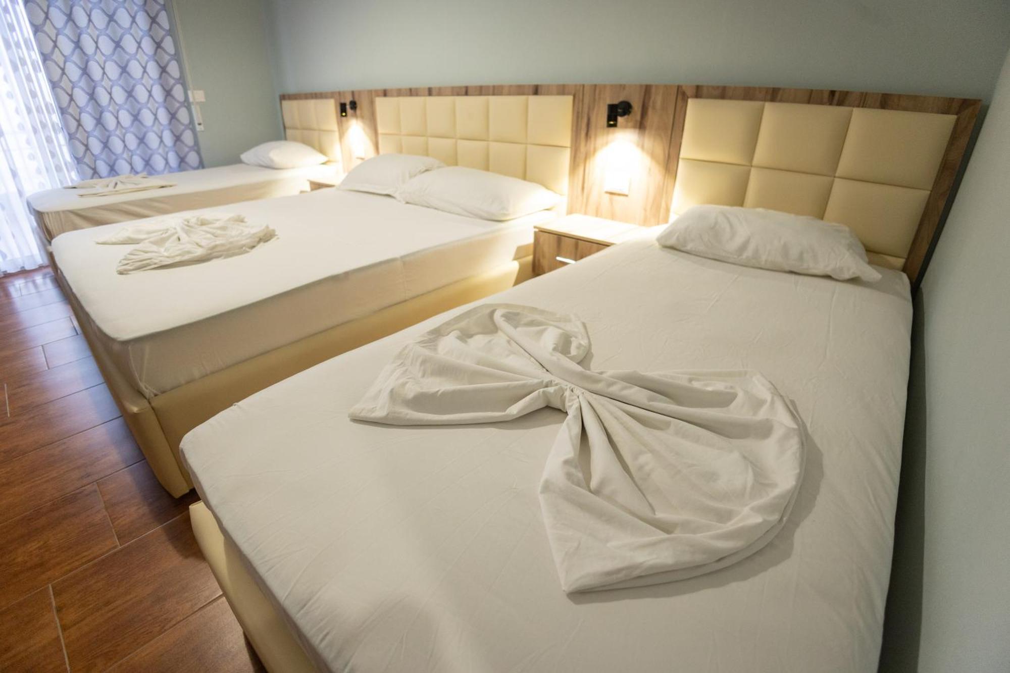 Hotel Klebrido Durres Ngoại thất bức ảnh