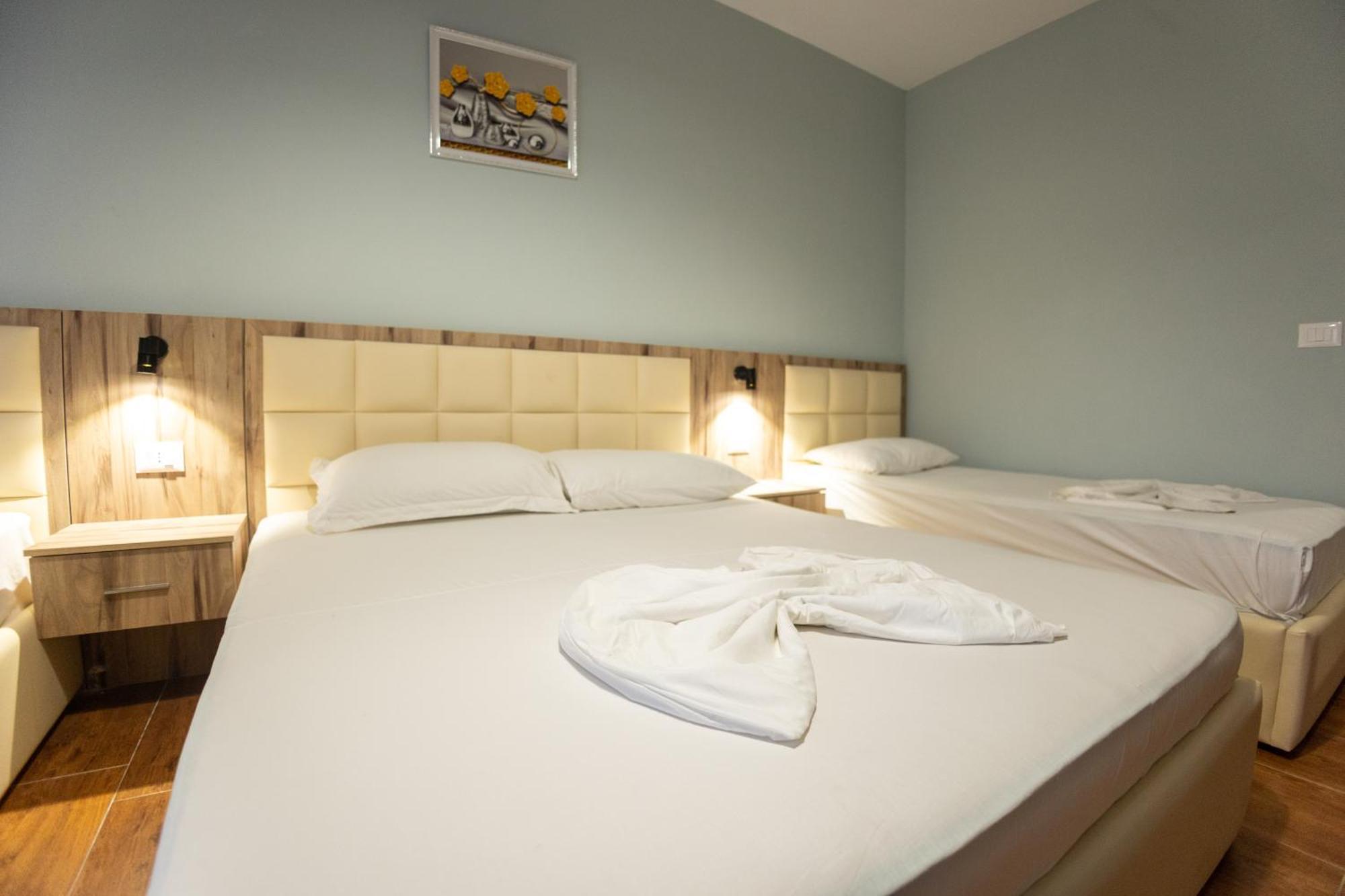 Hotel Klebrido Durres Ngoại thất bức ảnh