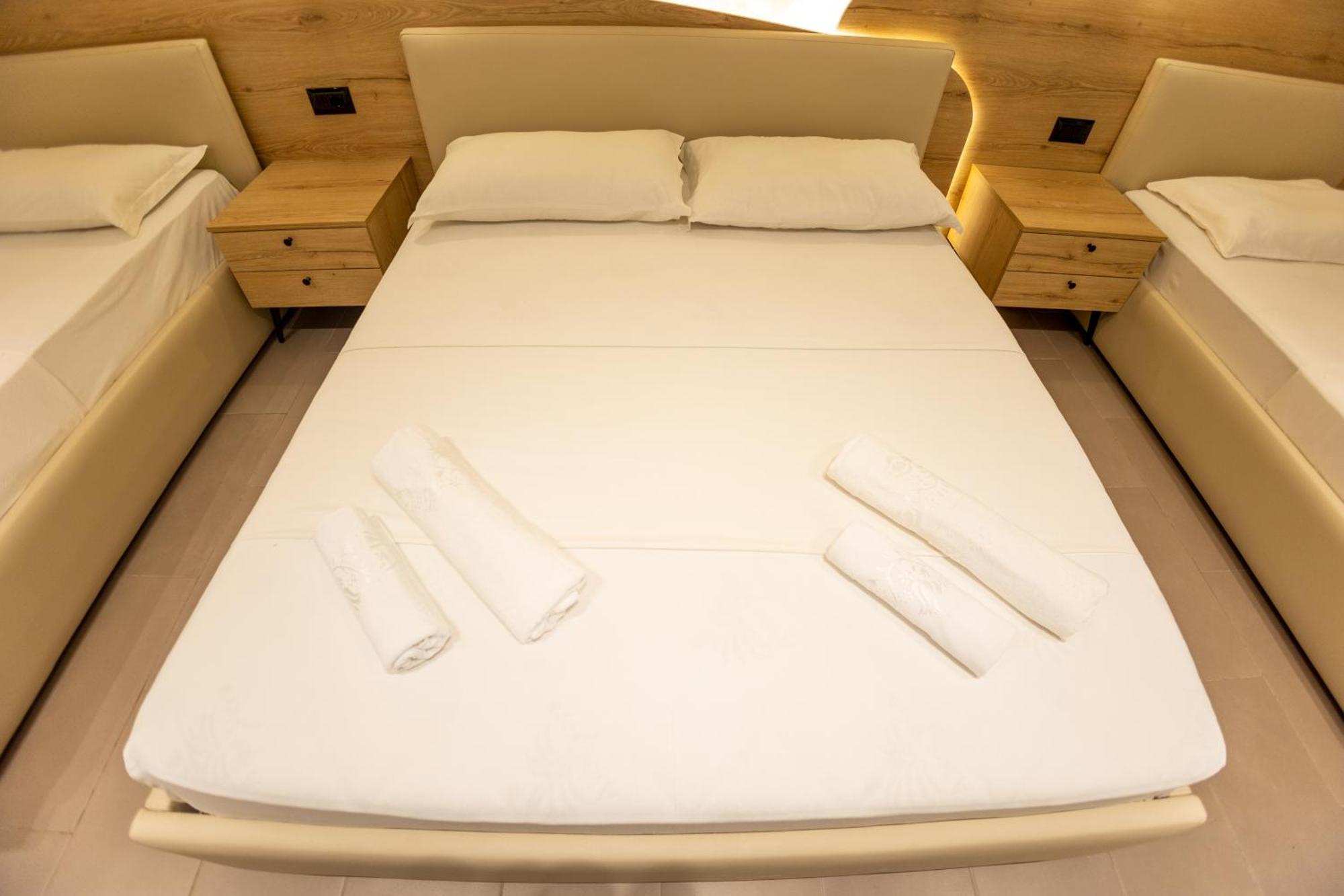 Hotel Klebrido Durres Ngoại thất bức ảnh